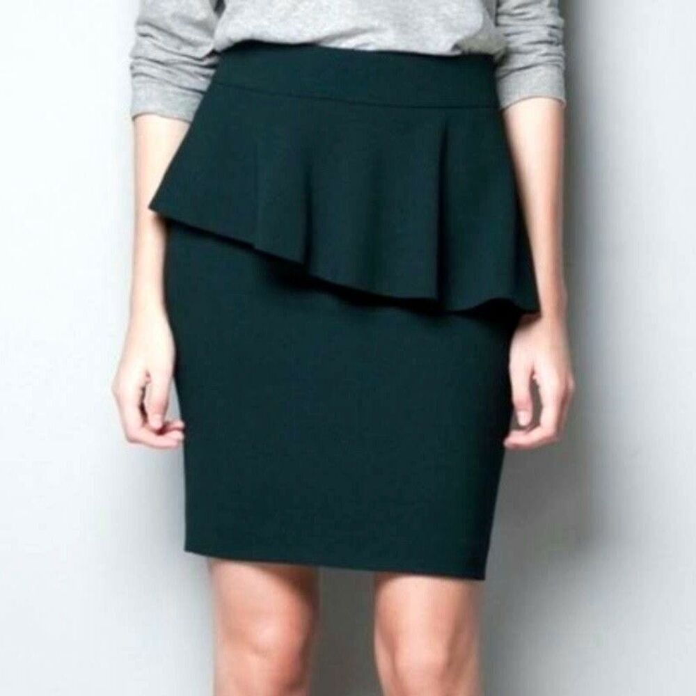 Zara Woman Peplum Pencil Skirt Dark Green Asymmetric Ruffles on Snaps Size S